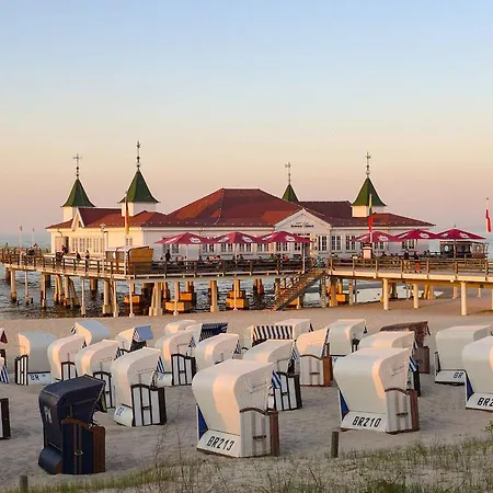 Inselparadies Ahlbeck Marianne ゼーバート・ヘリングスドルフ